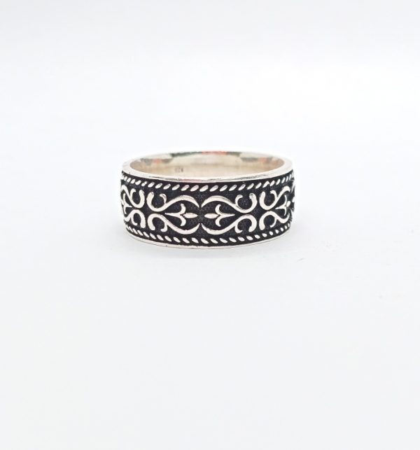 Black and silver fancy ring - Image 3