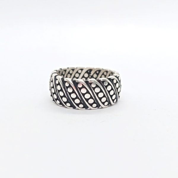 Black and silver ring - Image 3