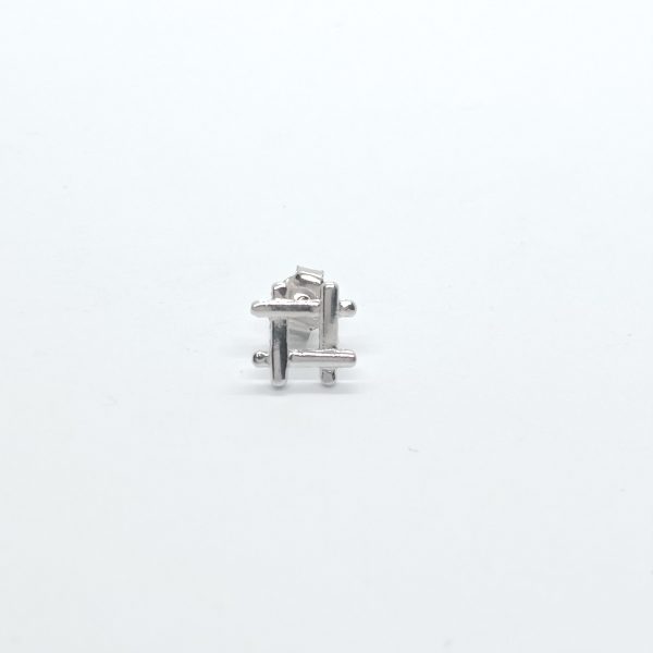 New silver design earring - Image 4