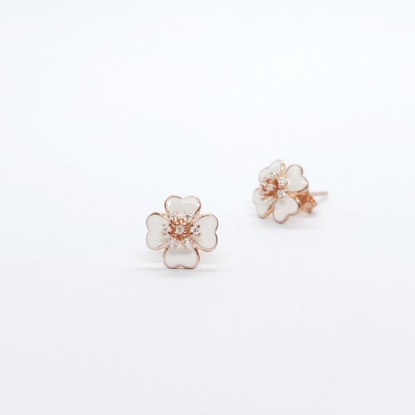 Flower new design earring - Image 2