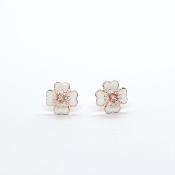 Flower new design earring - Image 3