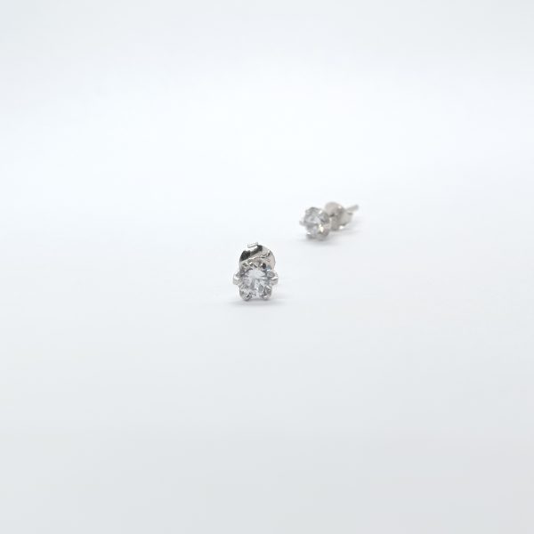 White stone fancy   earring - Image 2