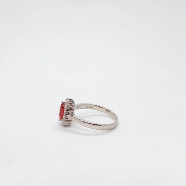 Classic ring with pink stone - Image 3