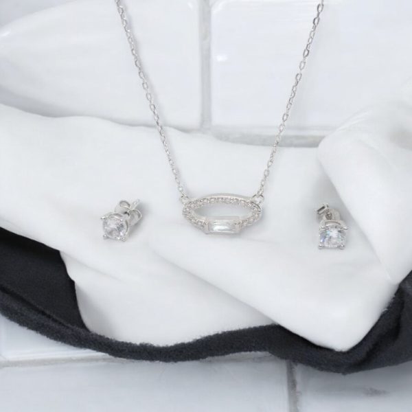 Fancy  silver pendant set