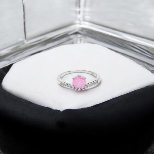 Pink diamond design silver ring