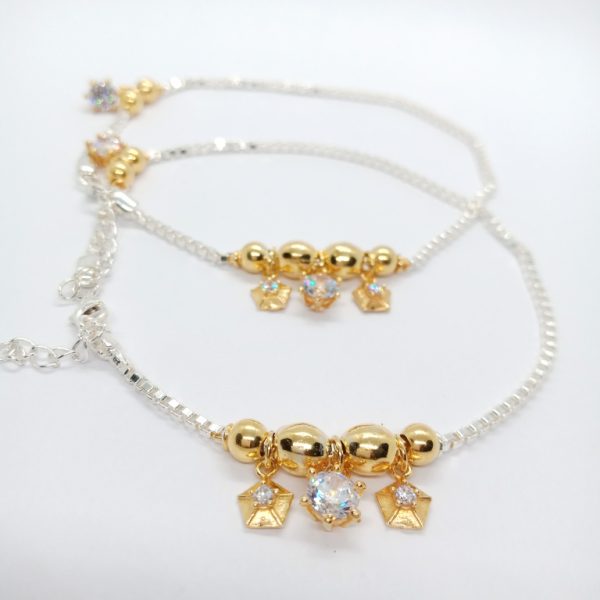 Stylish stone  silver- anklet with pearl