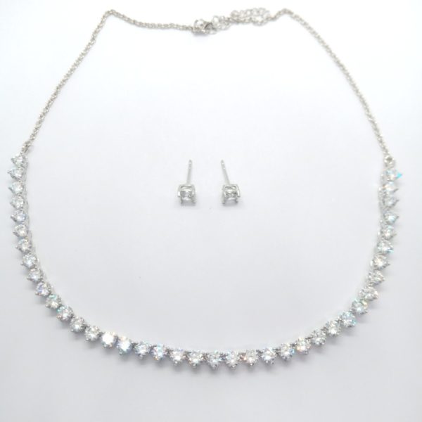 solitaire silver necklace