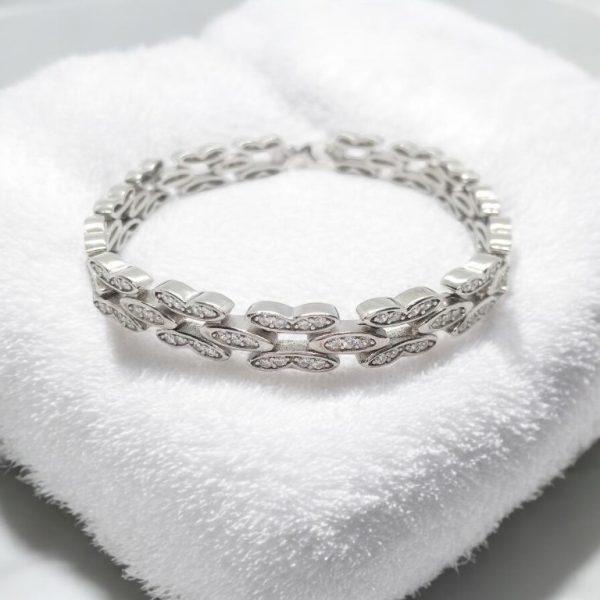 Interlinked silver- bracelet