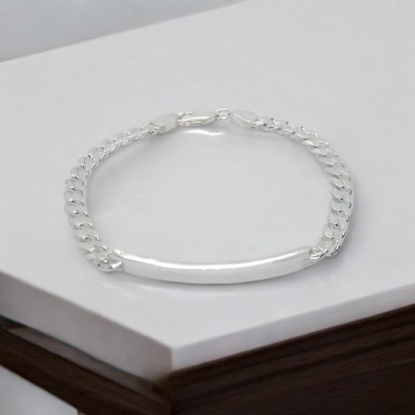 Contemporary silver Bracelet for