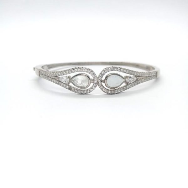 Glamour Halo silver Bangle - Image 3