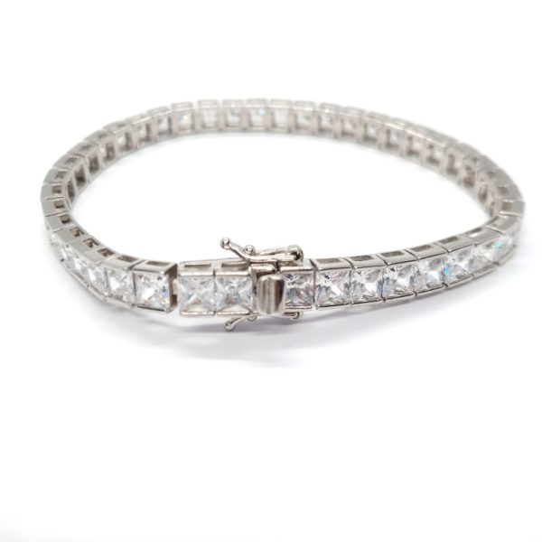 Iconic silver Bracelet with white stone - Image 3