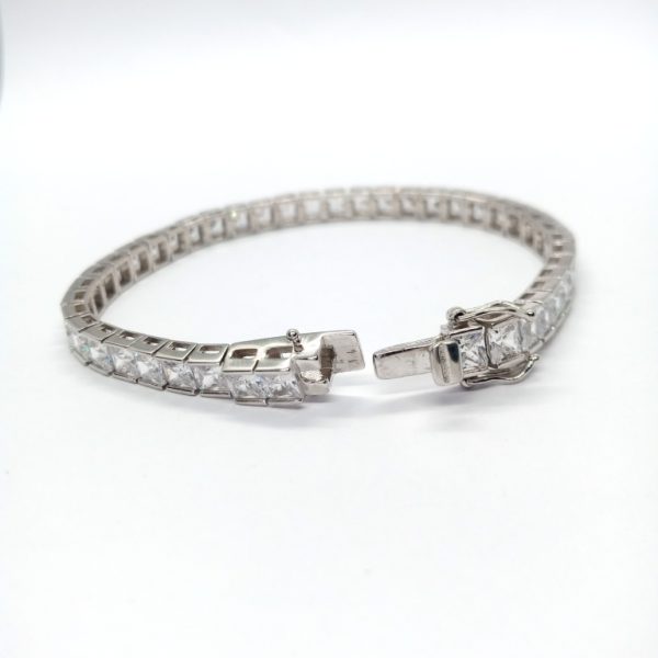 Iconic silver Bracelet with white stone - Image 4