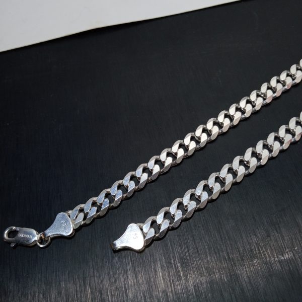 Stylish and Trendy Silver High Quality Mens Chain - Image 2