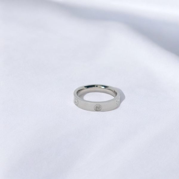 unisex cubic zirconia band ring