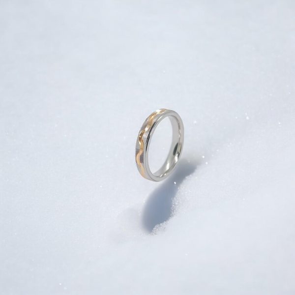 Sterling silver men,s ring with gold color - Image 2