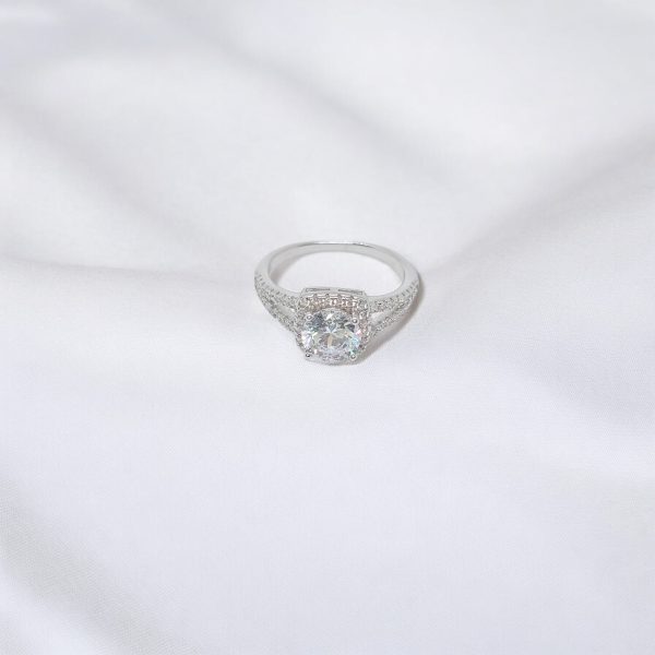 White Round Shape Genuine Moissanite Halo Wedding Silver ring